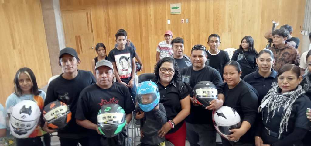 Imparte Tránsito municipal plática de concientización sobre el uso del caso en&nbsp;motociclistas.