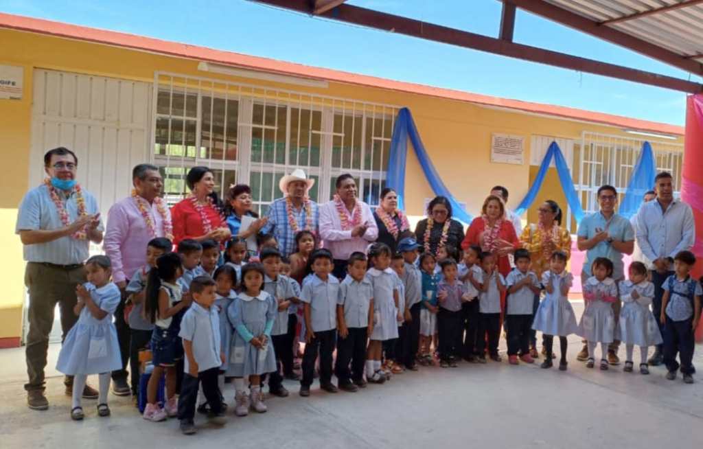 Inaugura David Gama obras de infraestructura educativa en la Fermín Rabadán&nbsp;Cervantes”