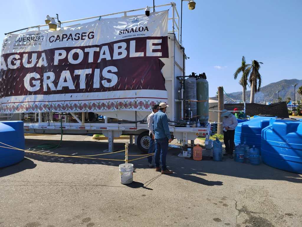 Más de 700 mil litros de agua purificada se han distribuido gratuitamente en apoyo a&nbsp;Acapulco