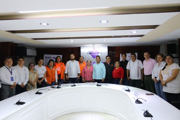 EL PARTIDO MOVIMIENTO CIUDADANO ENTREGO LA SOLICITUD DE REGISTRO DE CANDIDATURAS A INTEGRANTES DE AYUNTAMIENTOS EN EL IEPC&nbsp;GRO