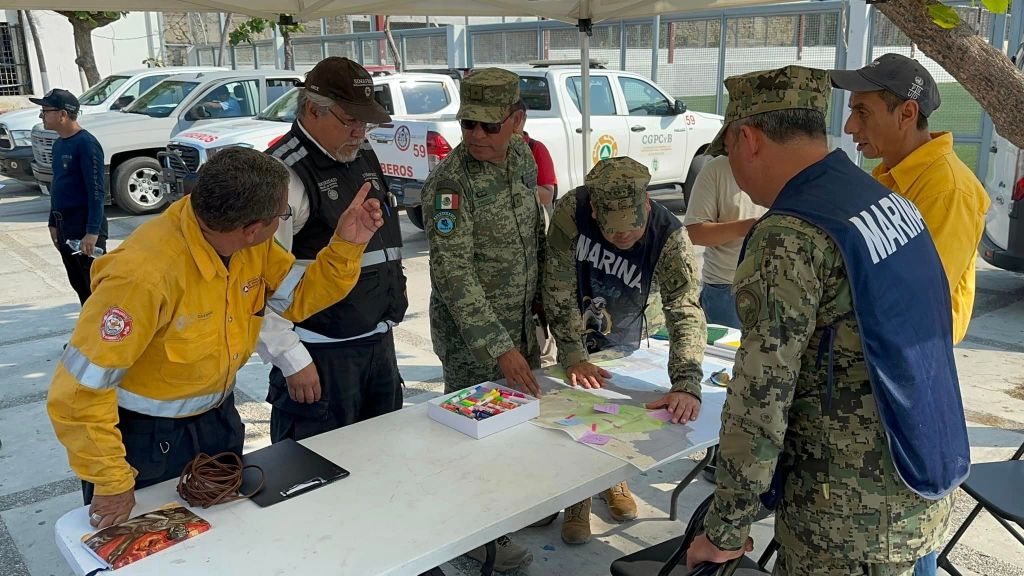 Continúan coordinando estrategias para sofocar el incendio «El&nbsp;Veladero»