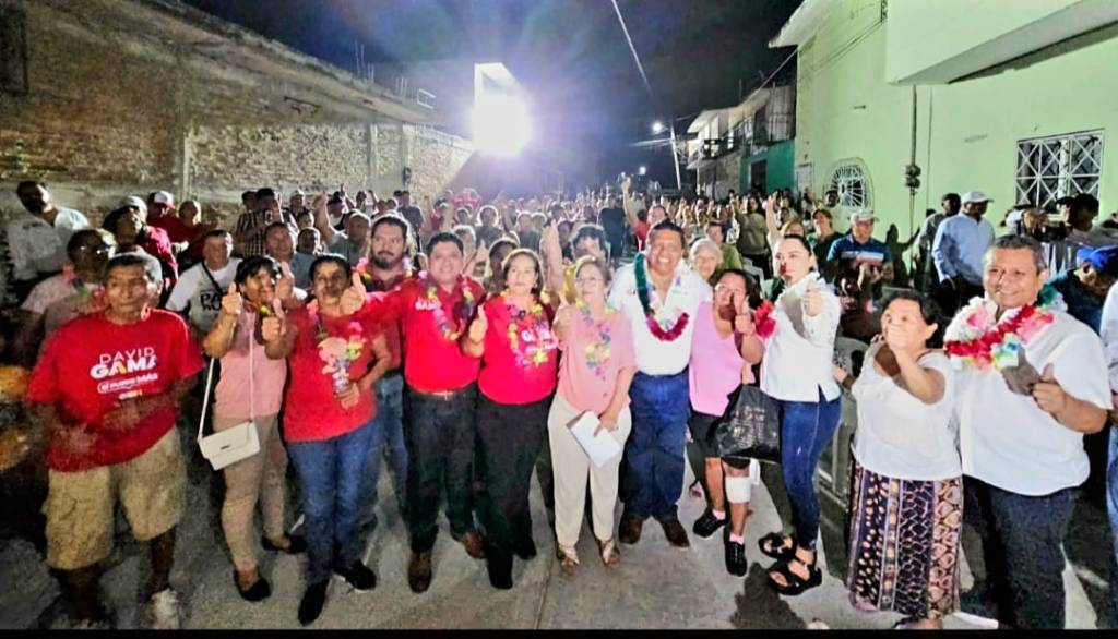Recibe David Gama y Patricia Rojas respaldo de familias de San José, Ampliación San José, Benito Juárez II y El&nbsp;Derrame