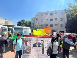 Morenistas de Guerrero protestan en CDMX por presuntas irregularidades en las&nbsp;candidaturas