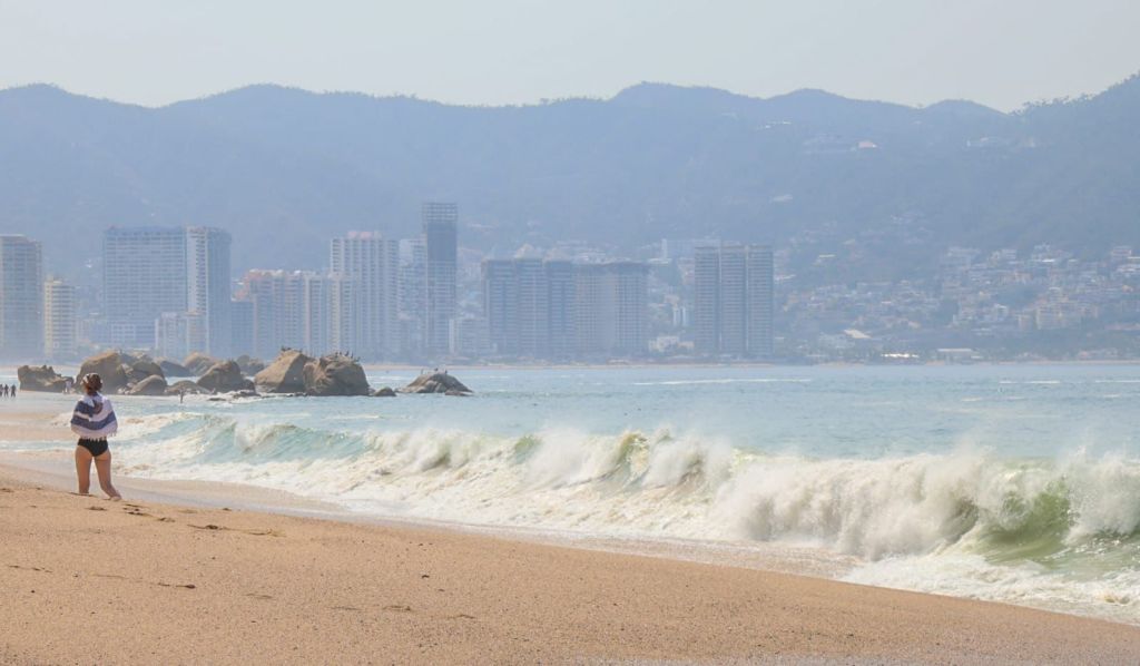 Alertan autoridades sobre la presencia del fenómeno de Mar de Fondo en playas de&nbsp;Acapulco