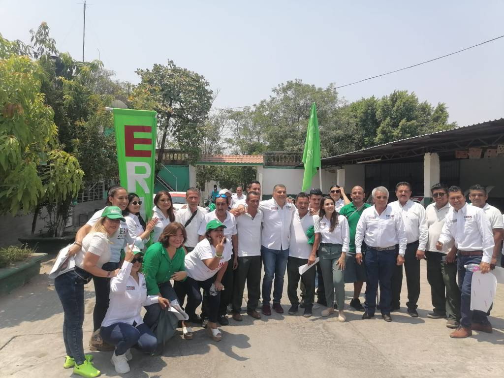 Llama Erik Catalán a los igualtecos a transformar iguala con su&nbsp;voto