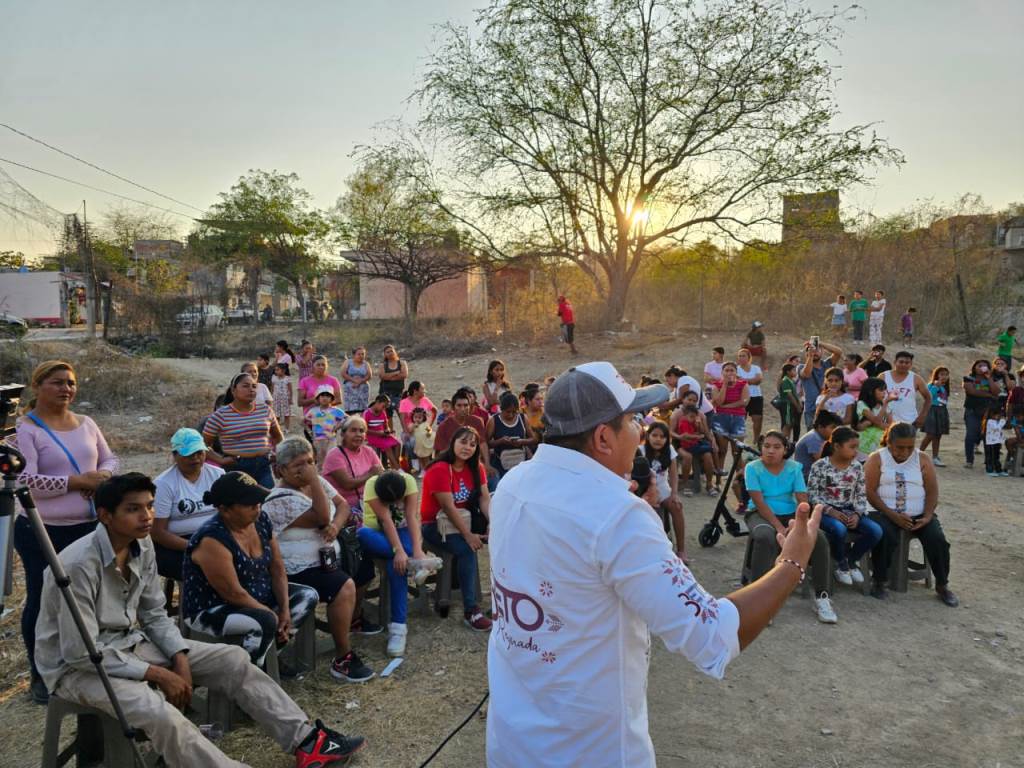 Techar un espacio público cada 4 meses, compromiso de Beto&nbsp;Reynada
