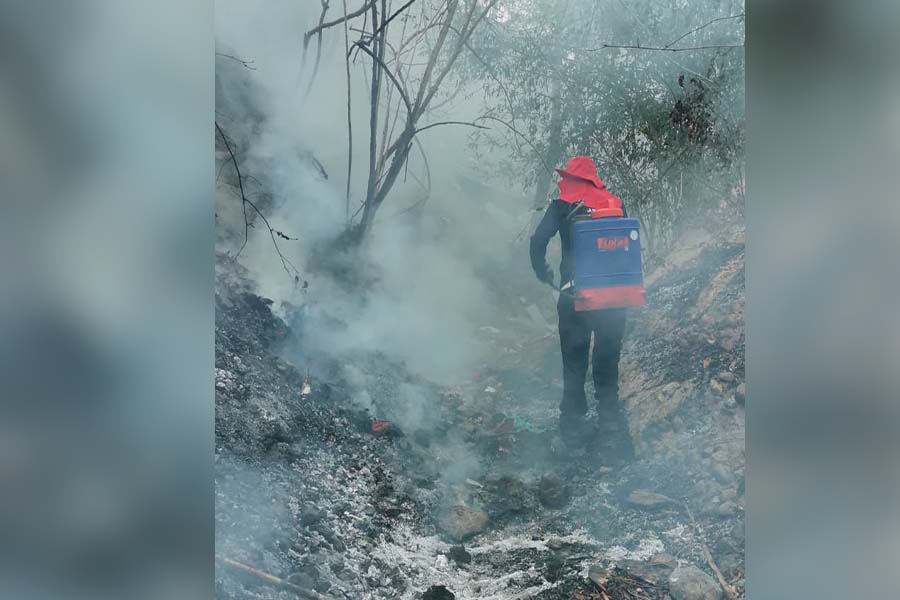 Acude PC a sofocar incendio en la&nbsp;Morelos