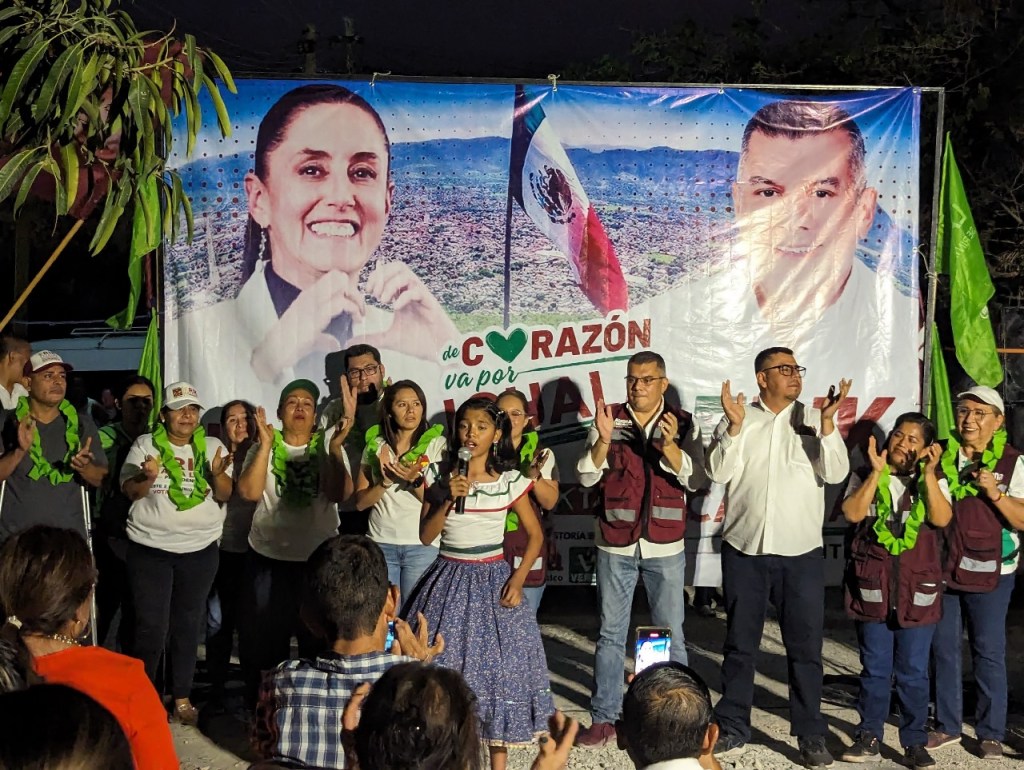 «A Erik ya nadie lo para; será presidente municipal de Iguala»: Vecinos del fraccionamiento&nbsp;«Hábitat»