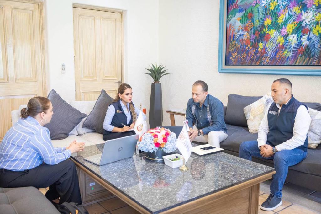 Se reúne Evelyn Salgado con Jesús Adame, coordinador&nbsp;IMSS-Bienestar