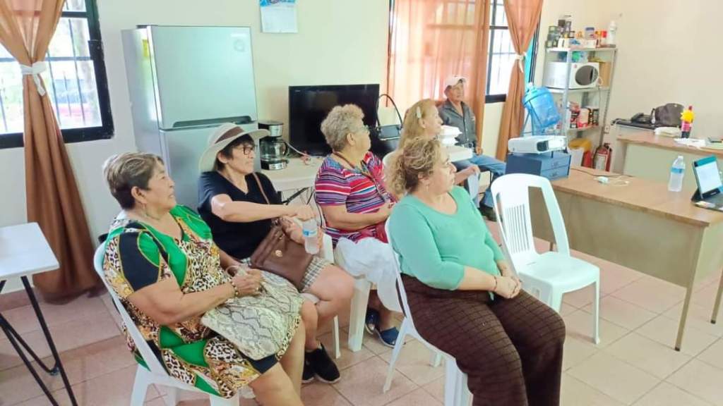 Imparten plática psicológica “¿Cómo Comprender Nuestras Emociones?” a jubilados y&nbsp;pensionados