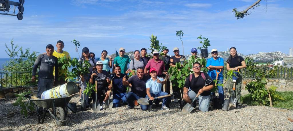 Con apoyo de la sociedad, avanza la reforestación del parque Papagayo que impulsa la gobernadora Evelyn Salgado&nbsp;Pineda