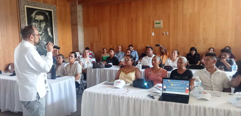 Capacita Turismo y Asociación Tecuani a artesanos&nbsp;guerrerenses