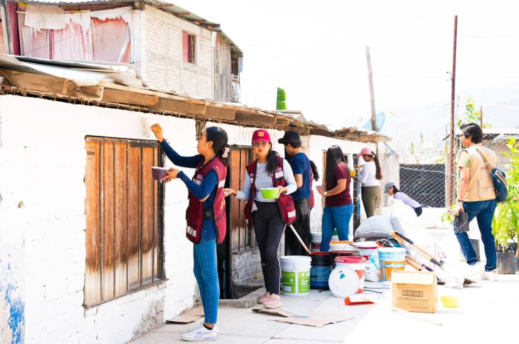 Llevan a cabo la rehabilitación de comedor comunitario y el acondicionamiento de canchas deportivas el colonia de&nbsp;Chilpancingo