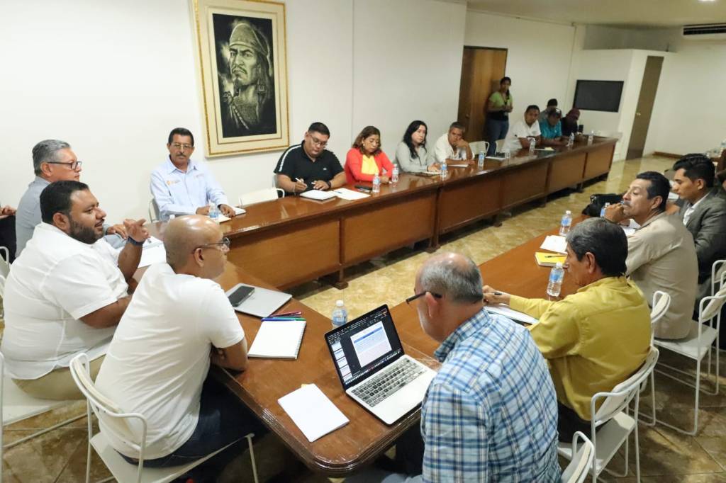 Atienden SGG y SEPLADER a comisarios de la Sierra y del Valle del&nbsp;Ocotito