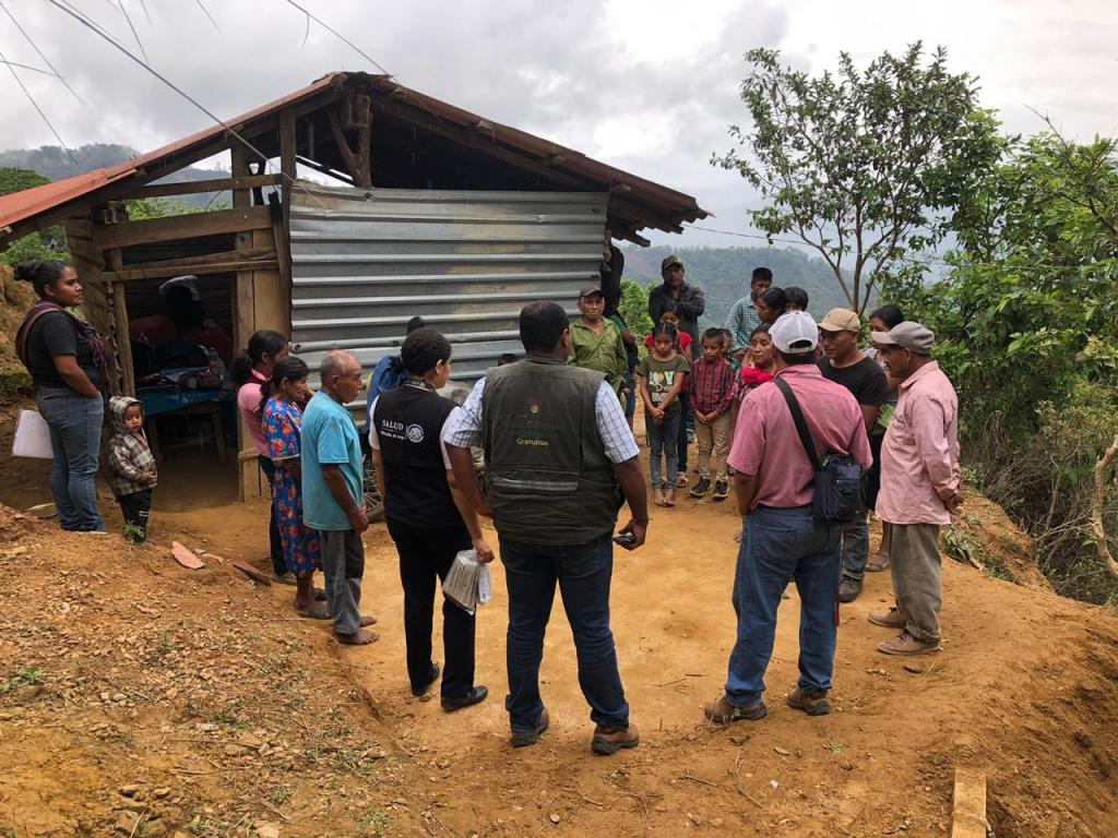 Atiende la SSG a 8 familias de Filo de Yolotepec, desplazadas de&nbsp;Ayutla