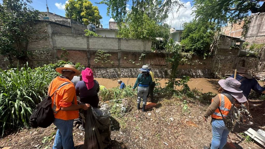 Brigadas de Limpia, mantienen guapa a&nbsp;Iguala.