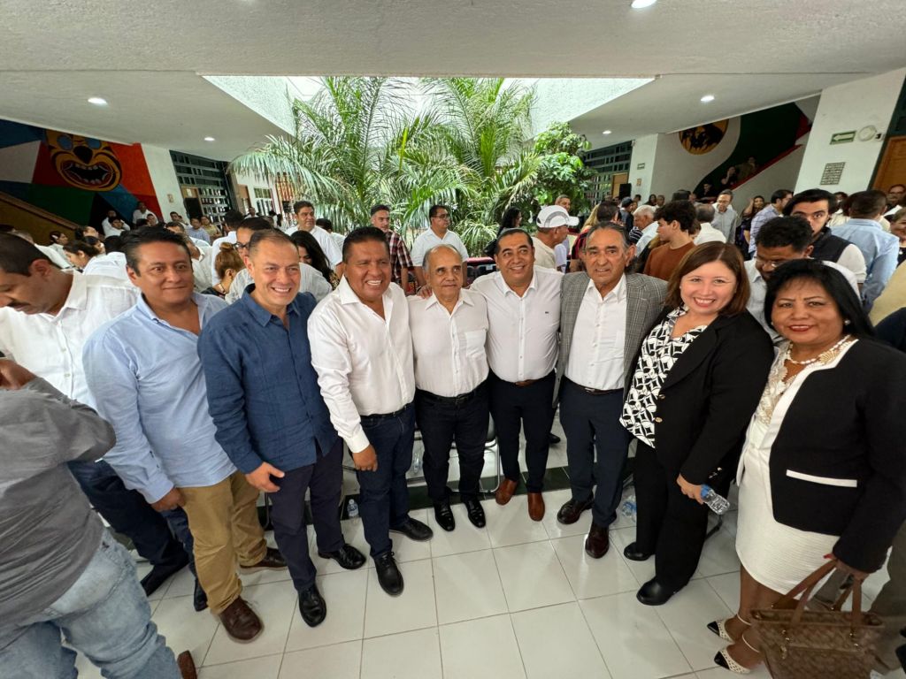 Asiste David Gama a Tercer Aniversario Luctuoso de René Juárez&nbsp;Cisneros