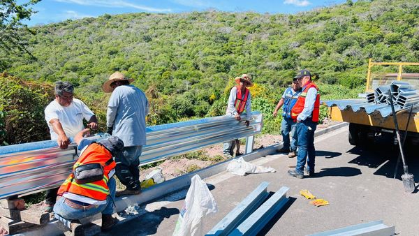 Supervisa CICAEG obra de rehabilitación de carretera en&nbsp;Huitzuco