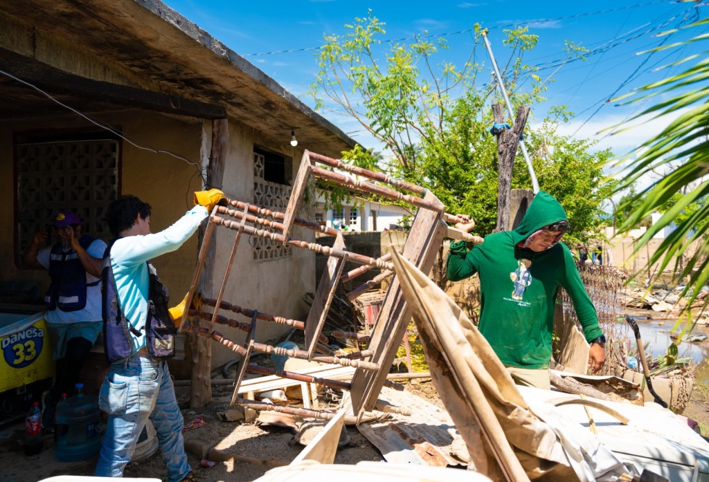 Continúa el gobierno de Guerrero en apoyo a la restauración de&nbsp;Acapulco