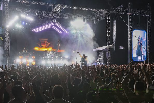 Un éxito el concierto de Matute, Caló y El Círculo, turistas y residentes disfrutaron del evento&nbsp;artístico