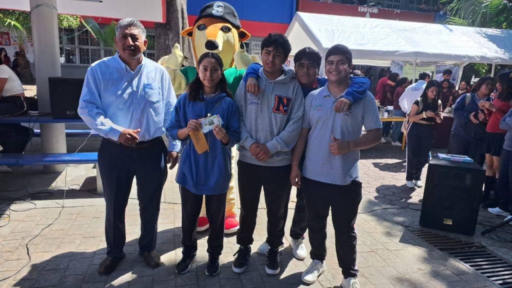 Feria Ambiental UAGro: Estudiantes Creativos contra el Cambio&nbsp;Climático