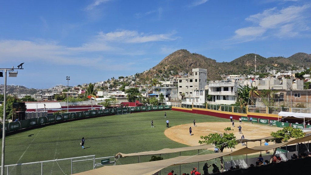 Continúa la Jornada 3 del Panamericano U-15 de Sóftbol Femenil en Pleno Éxito en&nbsp;Acapulco