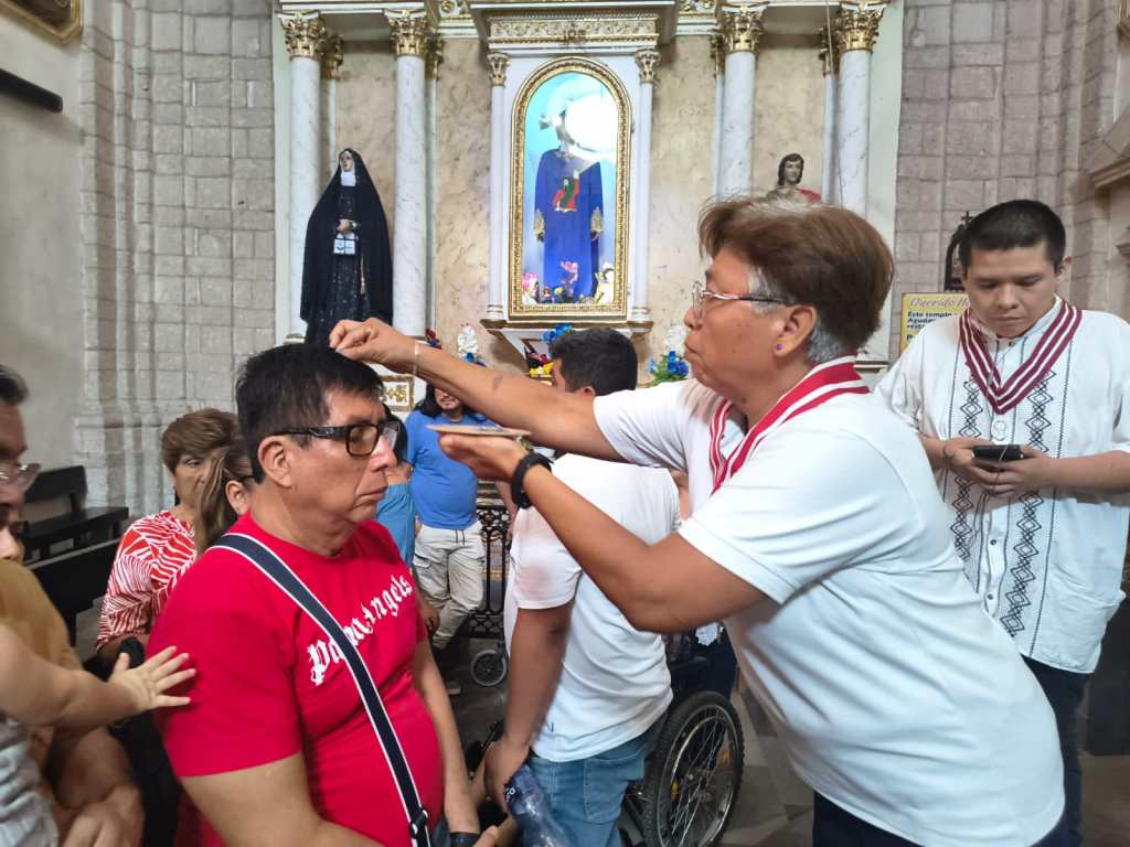 Cientos de igualtecos acuden a parroquias para la imposición de la&nbsp;ceniza