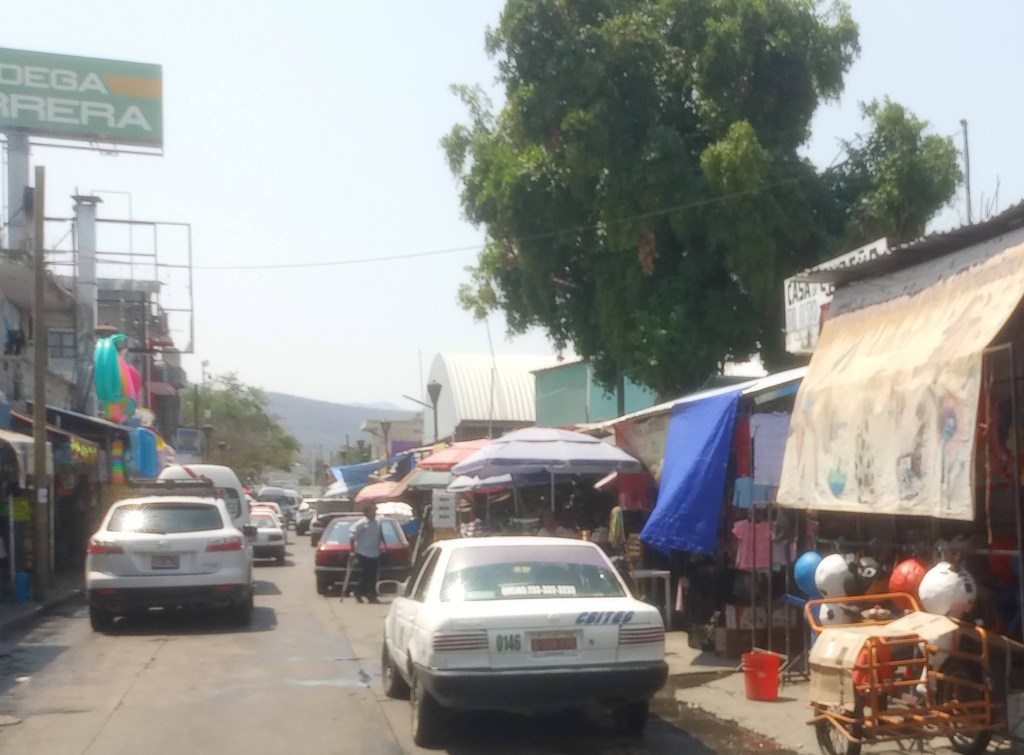 PIDEN ORDENAMIENTO DE PARADAS DE ASCENSO Y DESCENSO DE&nbsp;PASAJEROS.